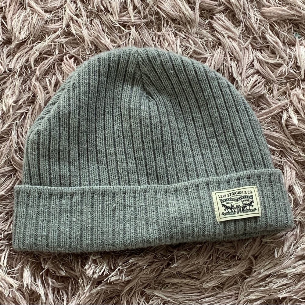 levi’s grey ribbed beanie